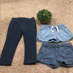 Pair of jeans and two pairs of shorts💖